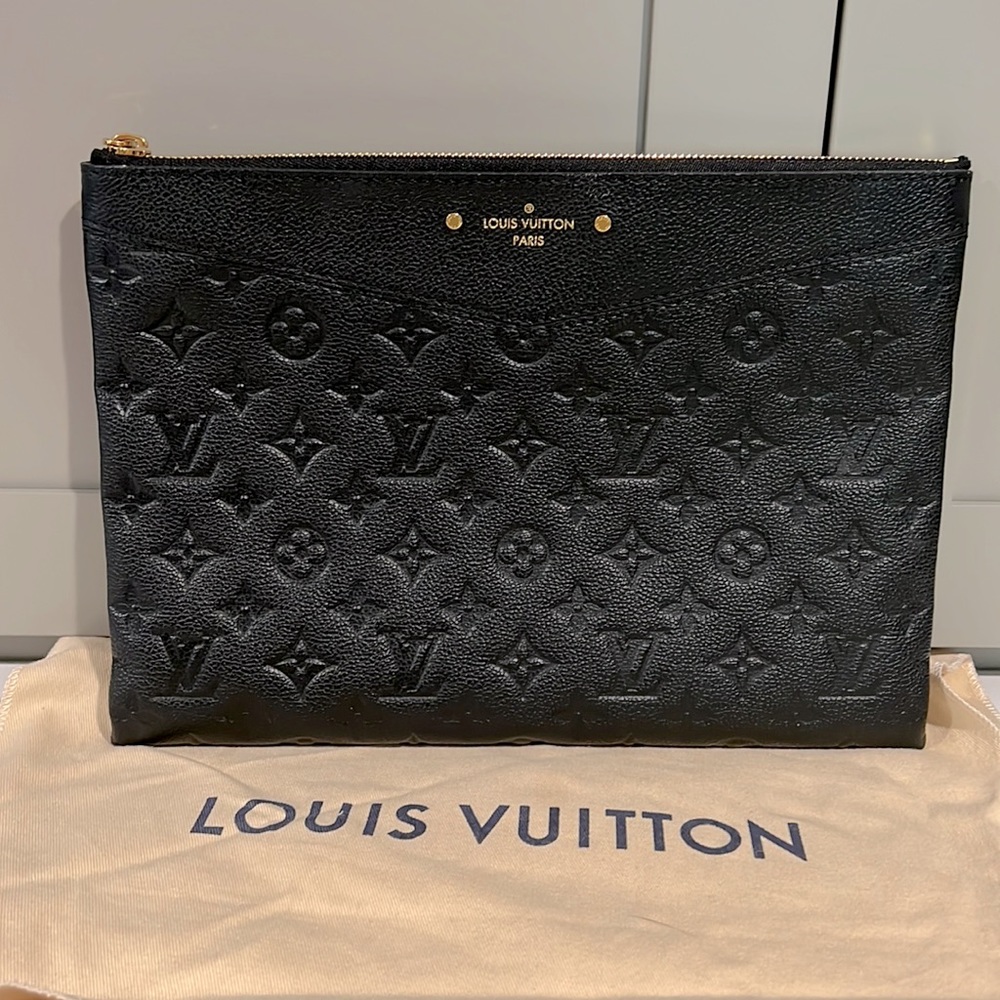 Authentic Louis Vuitton black daily envelope clutch